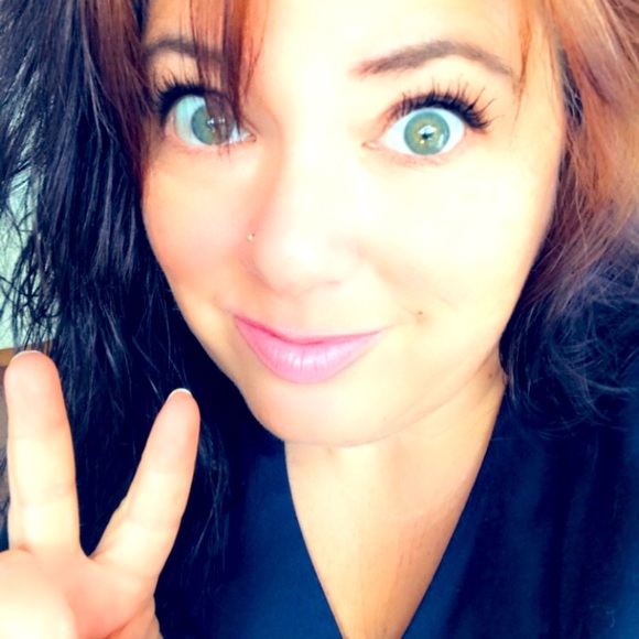 Meet your Posher, Kathy - Picture 1 of 1